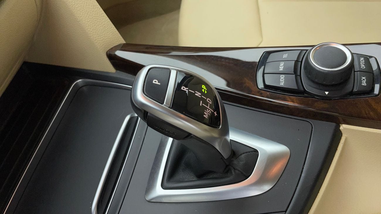 BMW 320i EXECUTIVE 2 | Zero Down Payment | Free Home Test Drive