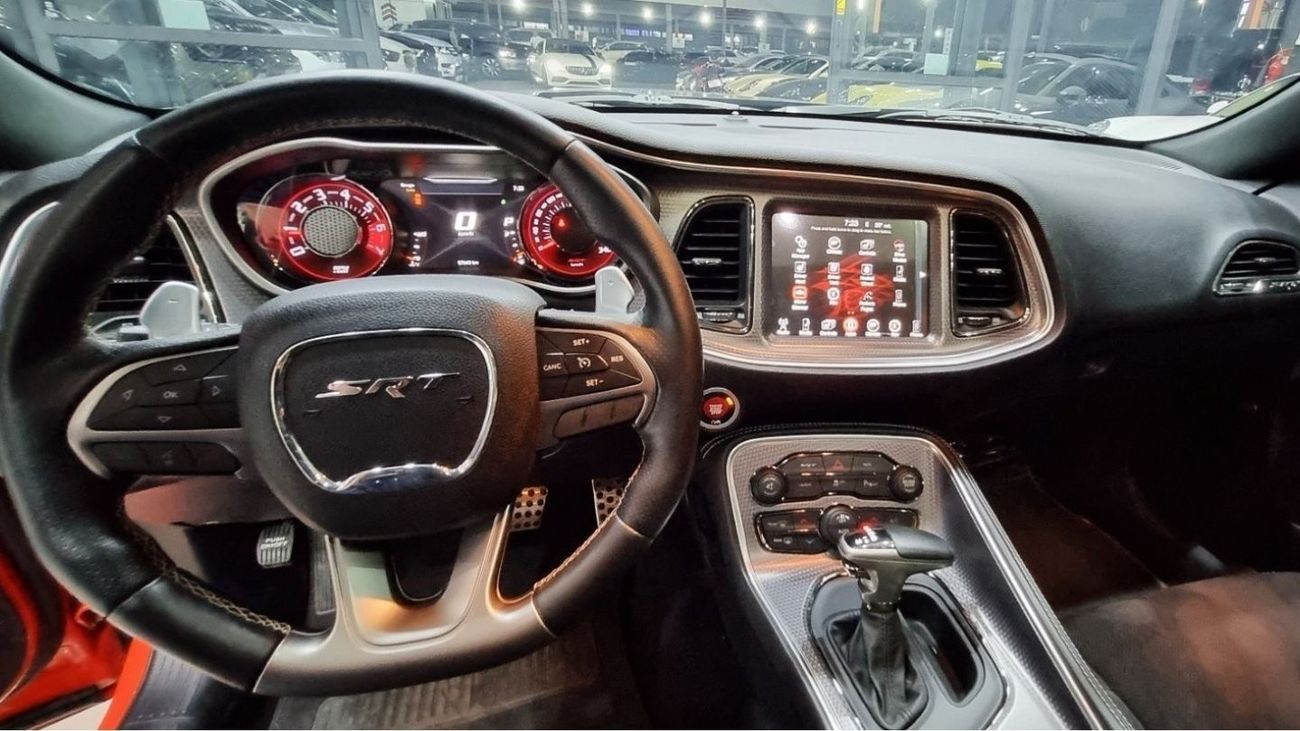 Dodge Challenger SRT Hellcat DODGE CHALLENGER HELLCAT 707HP 2016 GCC IN IMMACULATE CONDITION FULL SERVICE HISTORY FRO