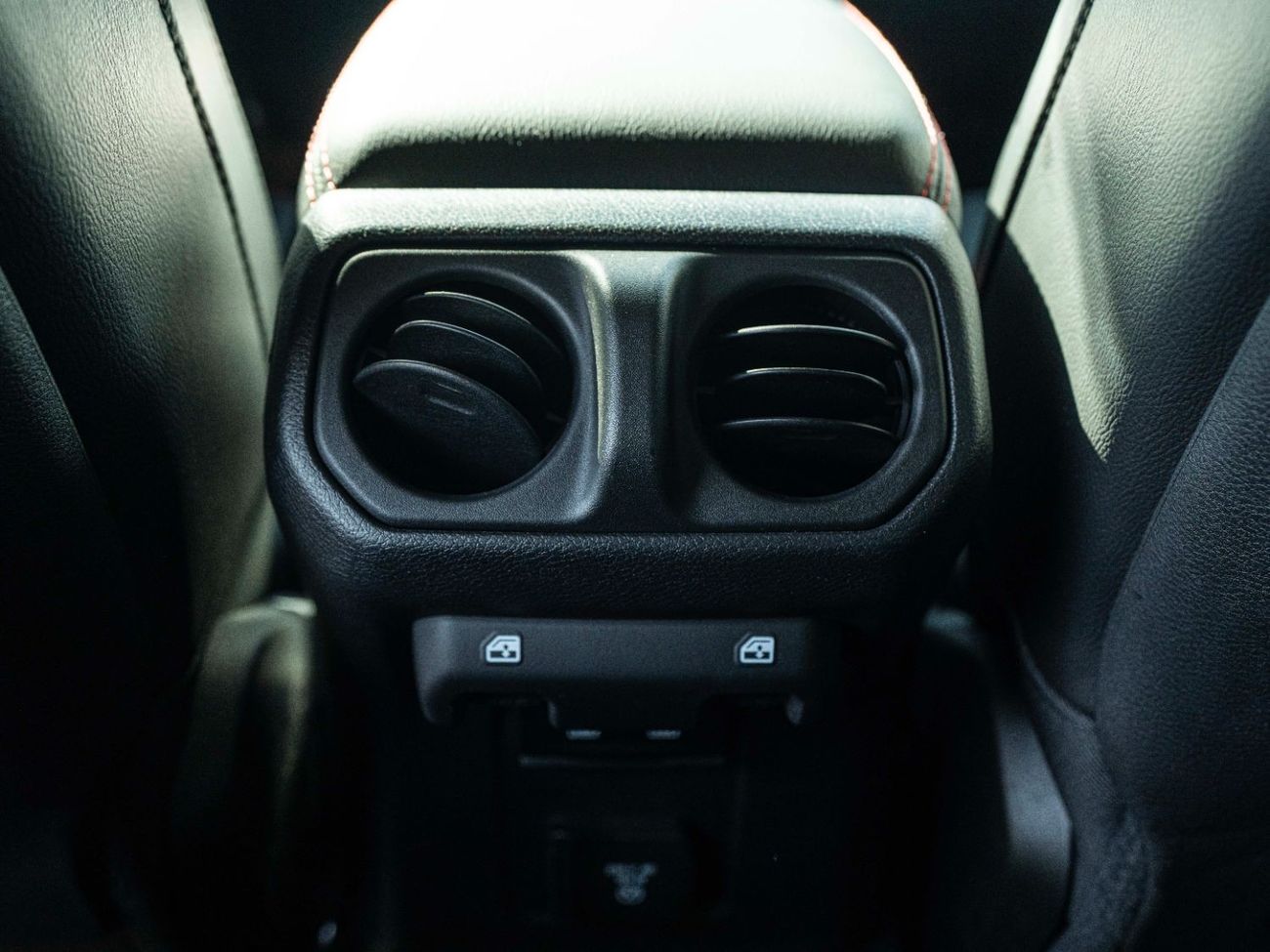 Jeep Wrangler AED 3,617 PM • RUBICON STAGE 3 OFF-ROAD MODS • ONLY 4,000 KM • OFFICIAL JEEP WARRANTY + SERVICE PLAN