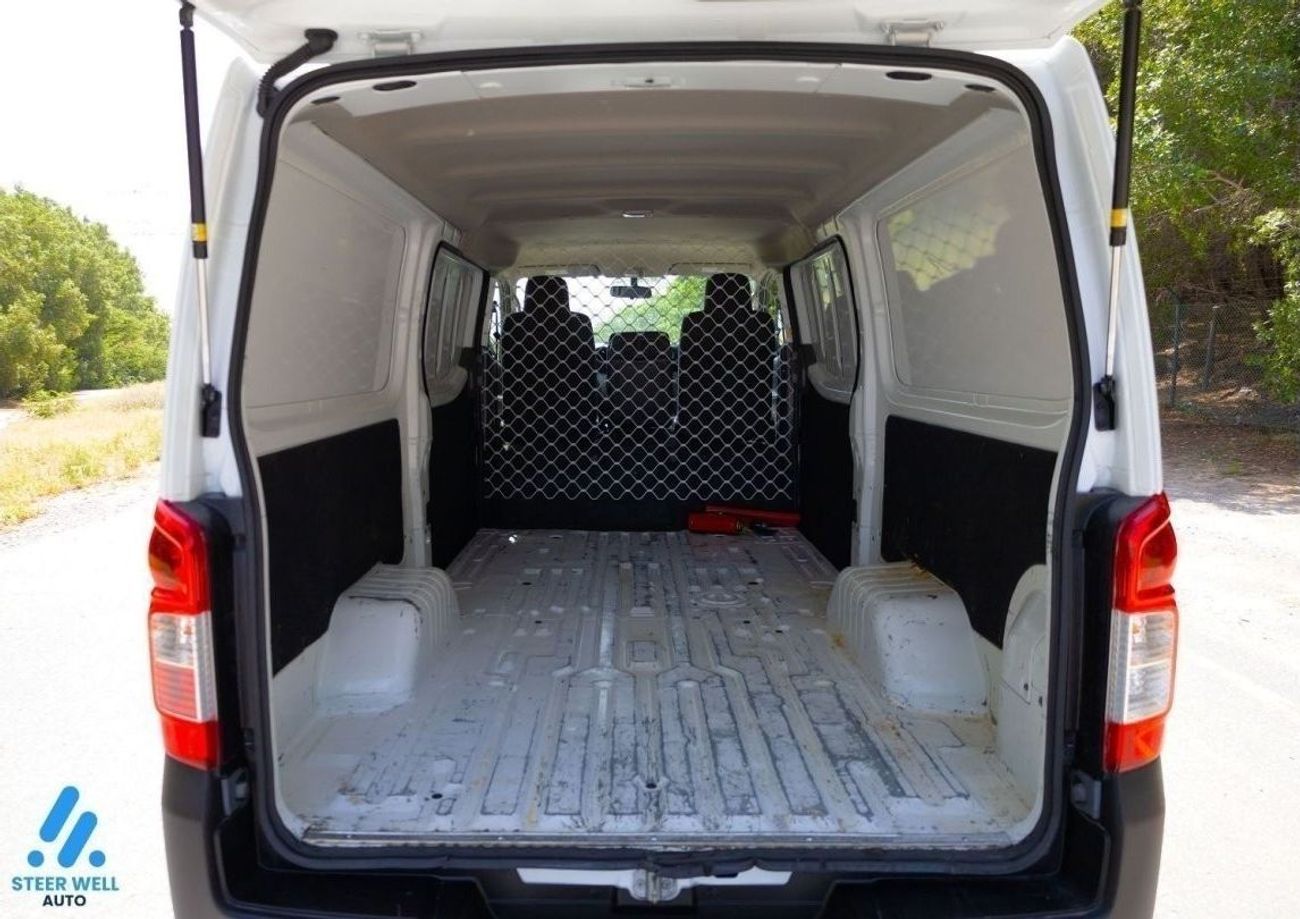 نيسان أورفان Std 2021 NV350 Dry Delivery Van - 2.5L - PTR MT - Low Mileage - Like new Condition - GCC