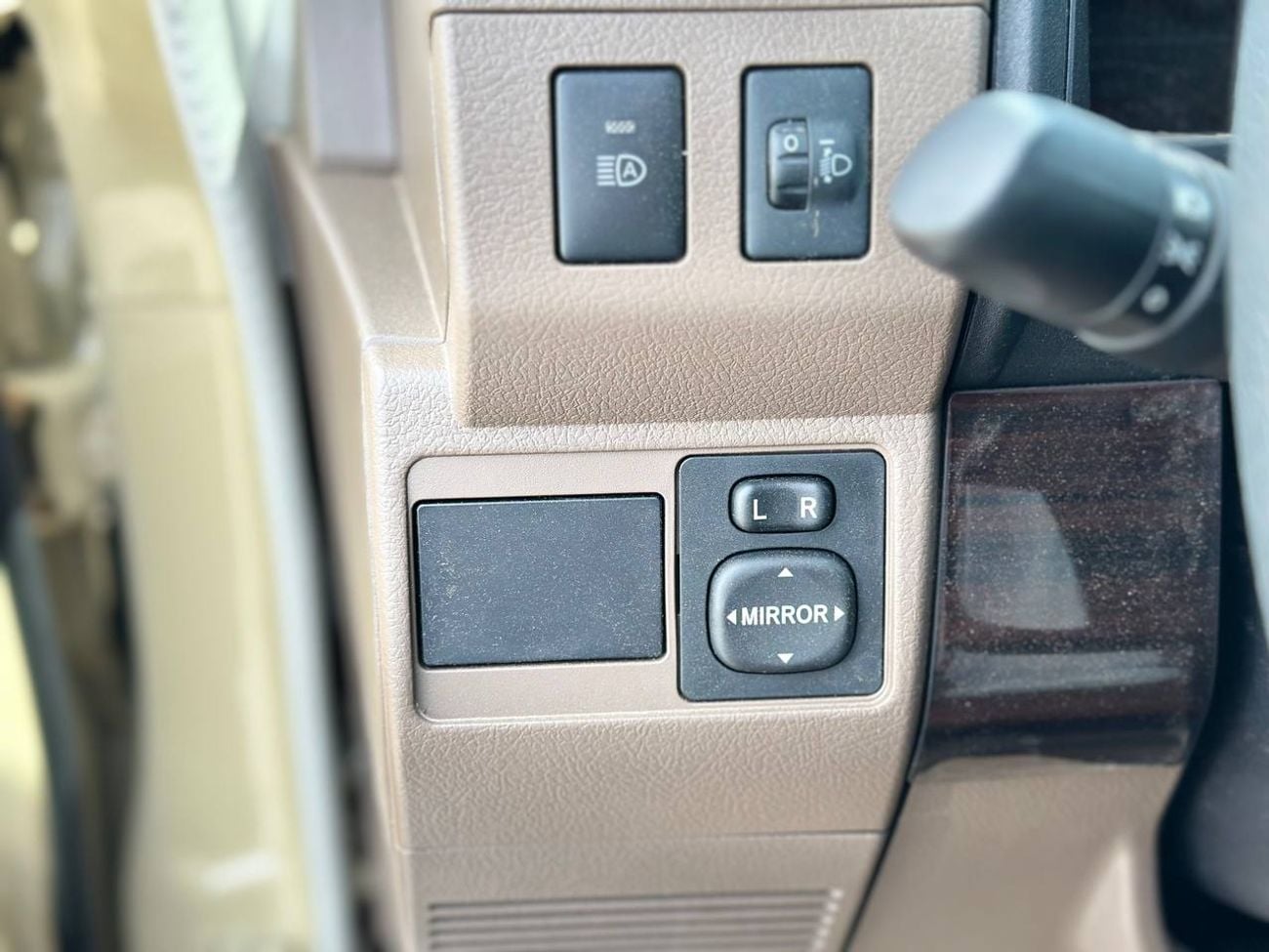 تويوتا لاند كروزر بيك آب S/C LC79 4.0 A/T PTR // 2026 // كاملة المواصفات مع رادار، صندوق تبريد، قفل تفاضلي، مشغل DVD وكاميرا