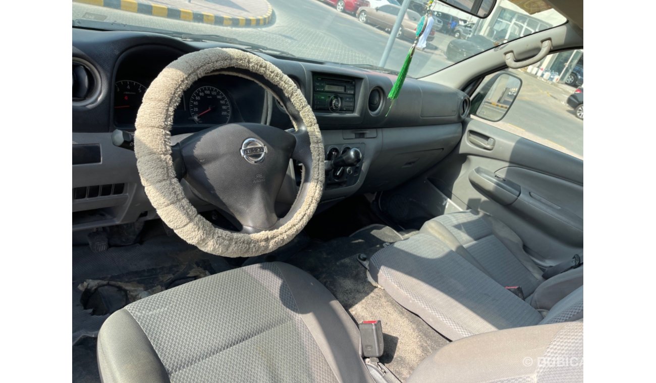 Nissan Urvan Nissan urvan 2016 model manual transmission high Roof in excellent condition