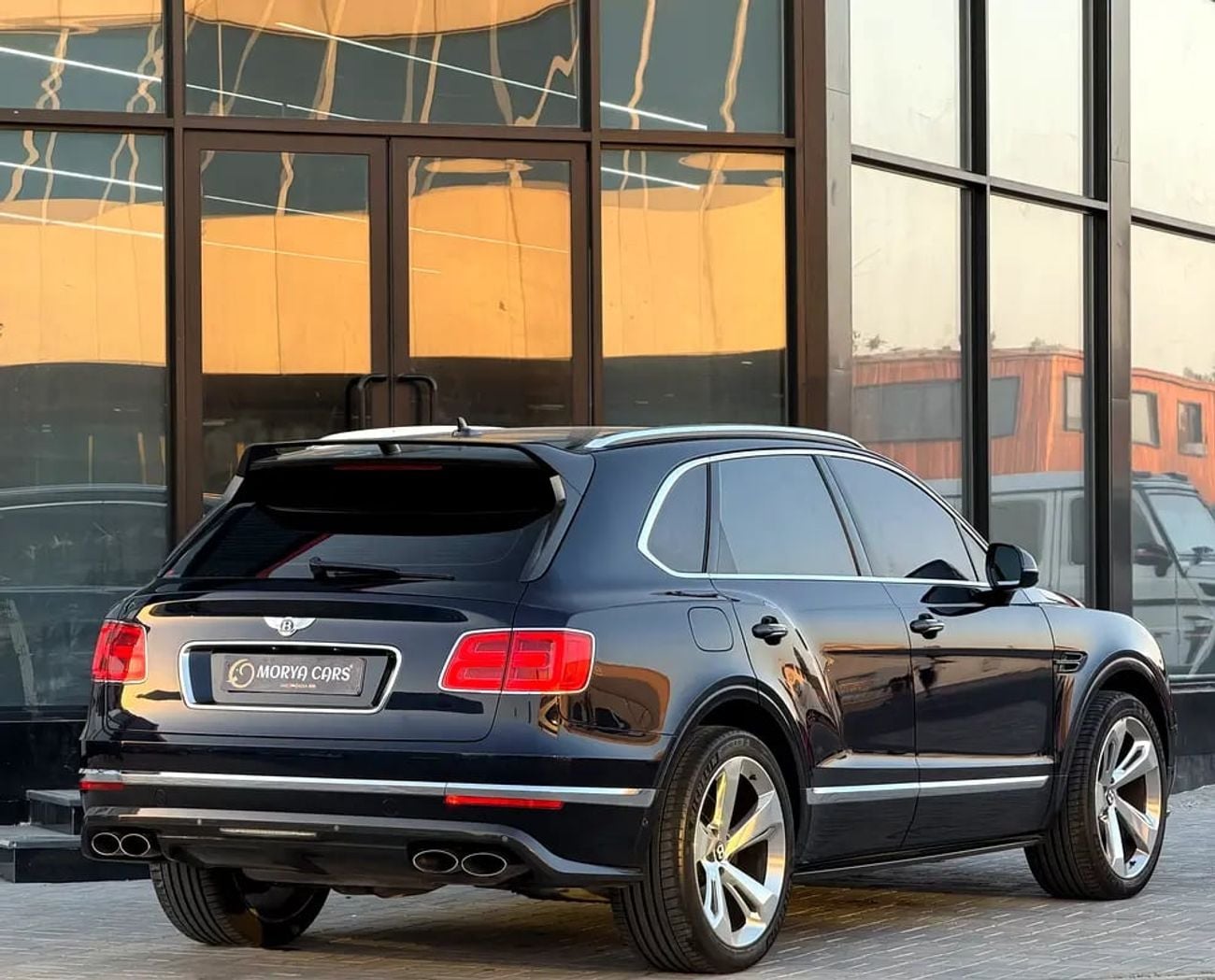 بنتلي بينتايجا W12 AWD | GCC Specs | Low Mileage