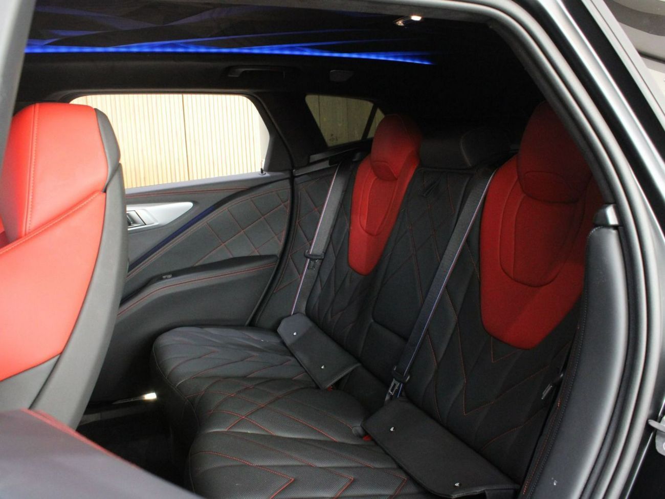 BMW XM M-POWER | HYBRID