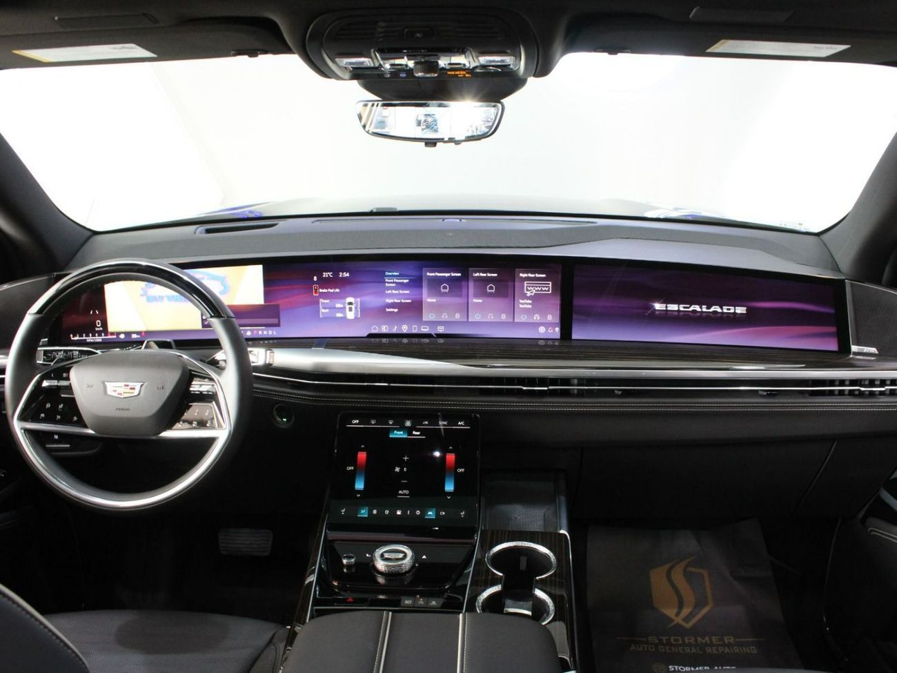 Cadillac Escalade Sport Platinum 6.2L 4WD