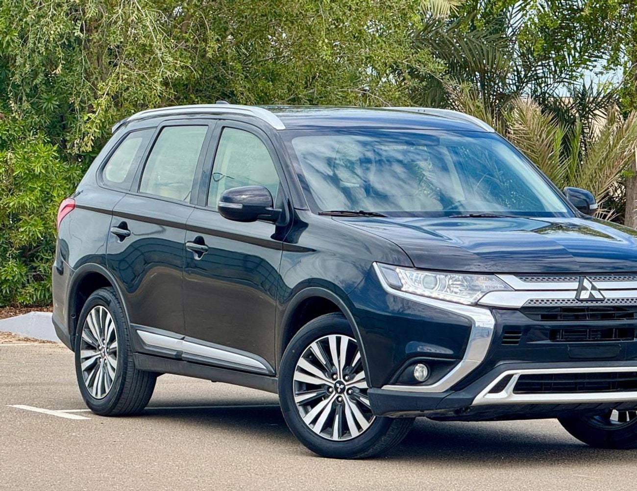 Mitsubishi Outlander GLX High 2.4L 850-Monthly l GCC l 4WD , Cruise, Camera l Accident Free