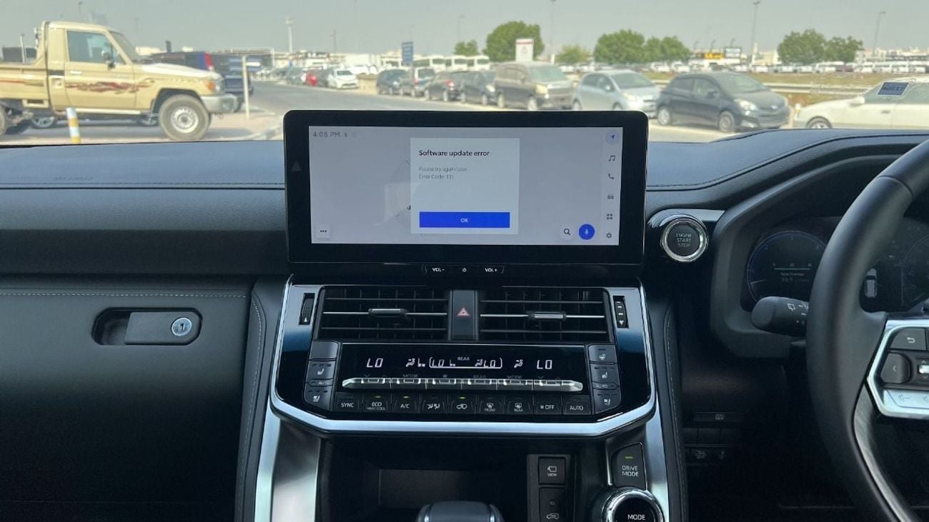 Toyota Land Cruiser SAHARA DIESEL 3.3L 7 SEATS