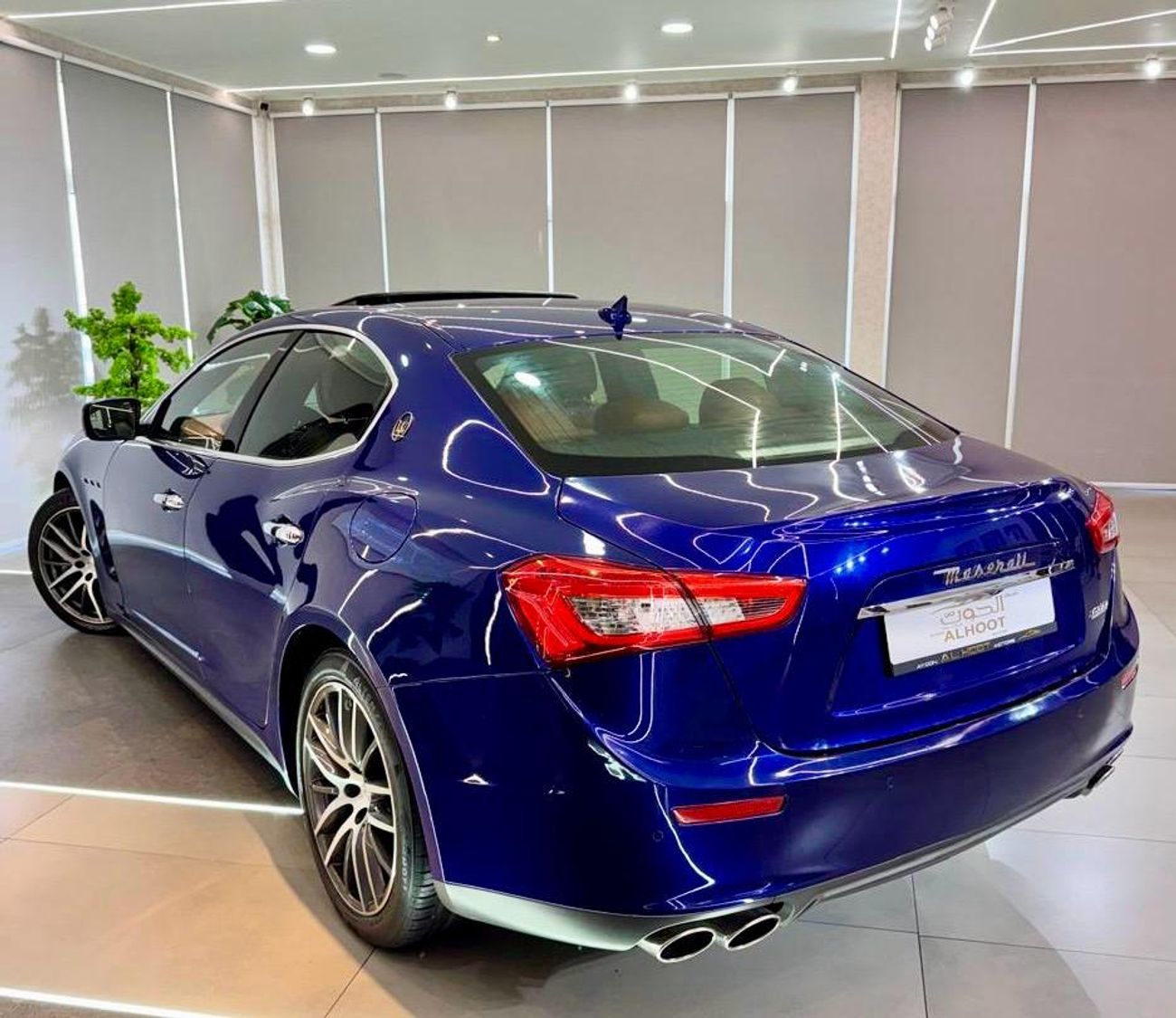 Maserati Ghibli S Q4 3.0L (345 HP) AMAZING BLUE COLOR MASERATI GHIBLI SQ4 V6 || GCC || FREE ACCIDENT || HIGHEST CATE