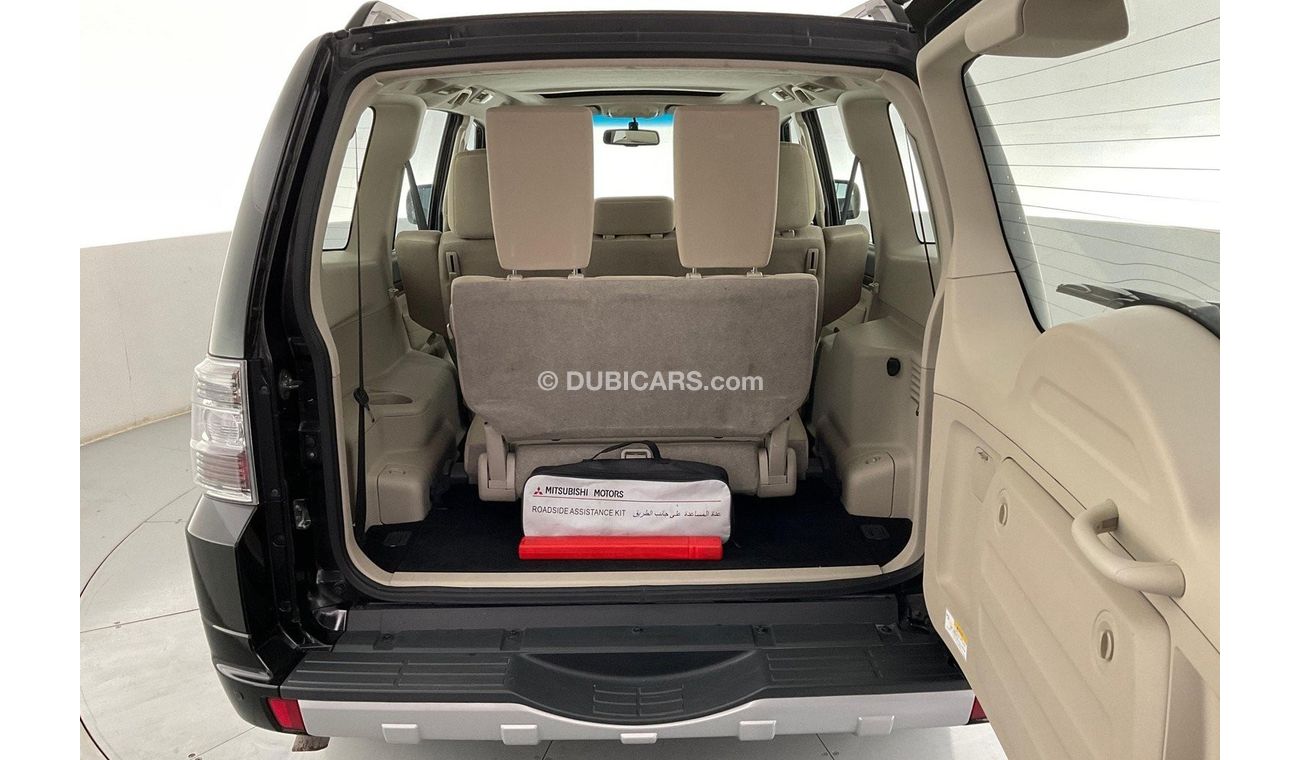 ميتسوبيشي باجيرو GLS Midline w/sunroof