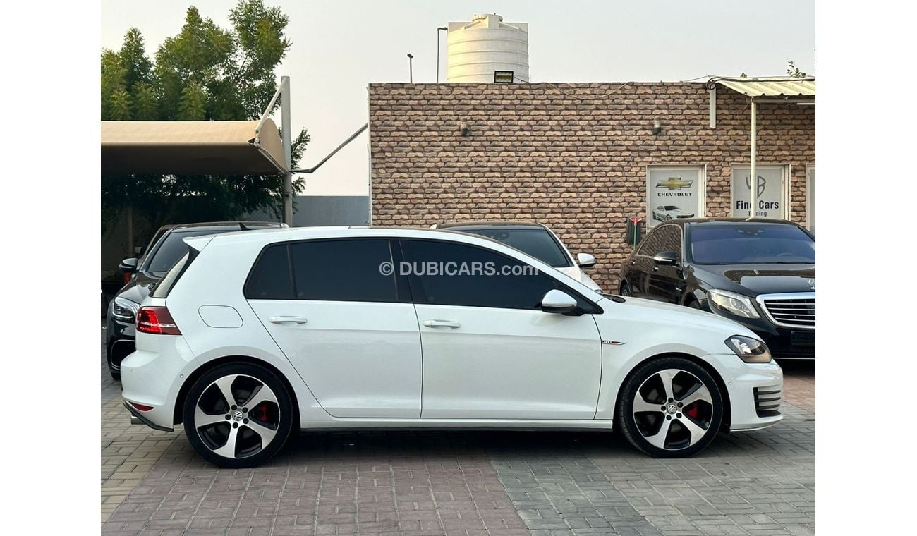 فولكس واجن جولف GTI P2 فولكس واجن جولف جي تي اي