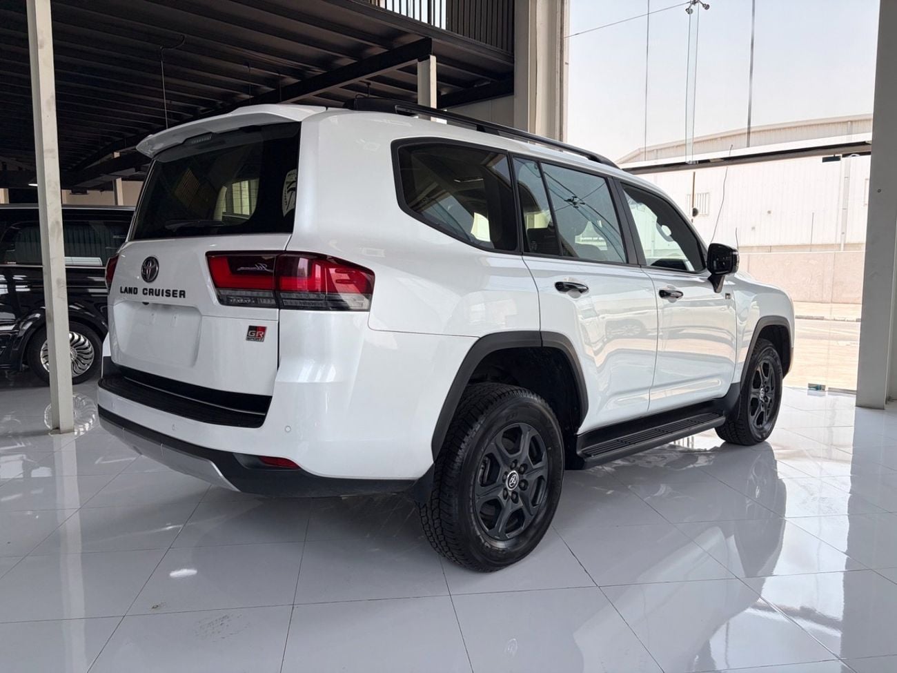 Toyota Land Cruiser Toyota LC300 GRS