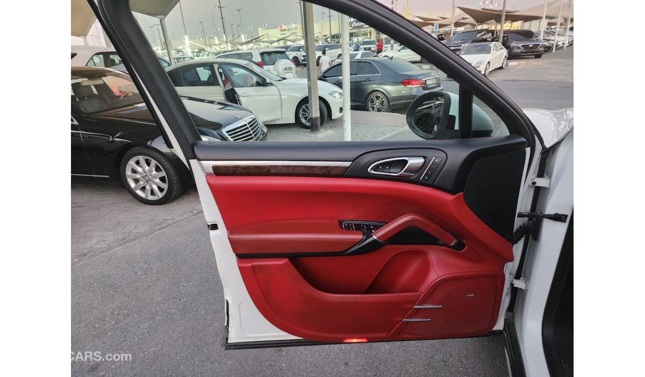 بورش كايان Porsche Cayenne S_Gcc_2014_Excellent_Condition _Full option