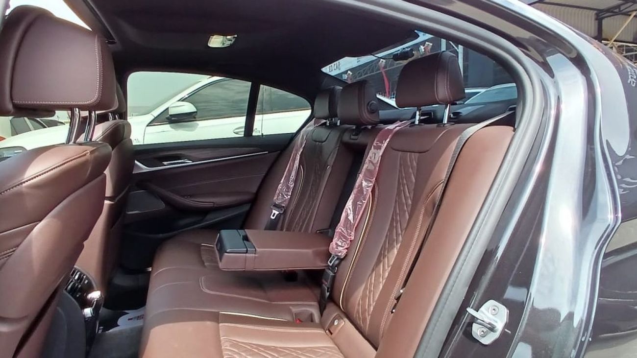 BMW 530i bmw 530i x drive 2021