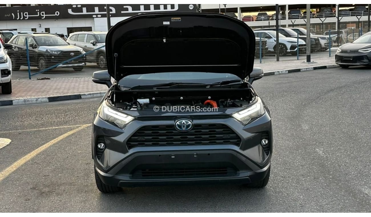 تويوتا راف ٤