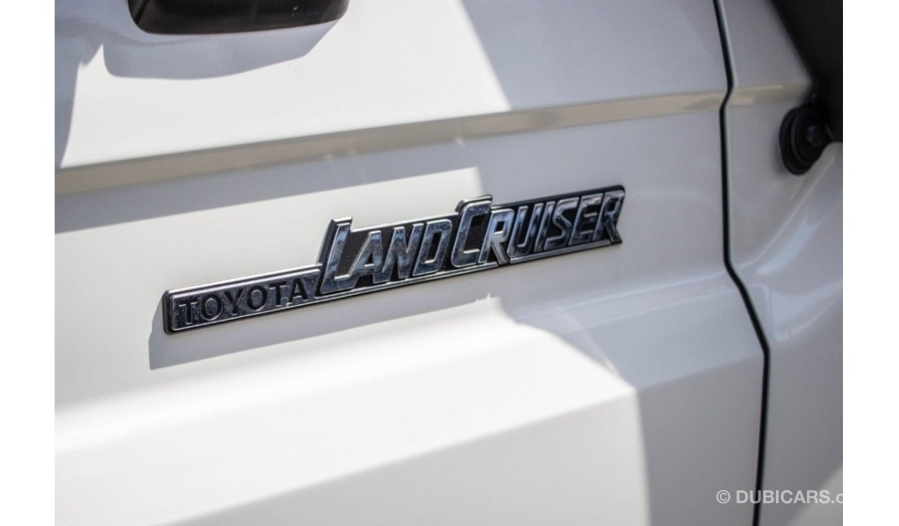 Toyota Land Cruiser Hard Top Double cabin DIESEL 8CYL 2023 79