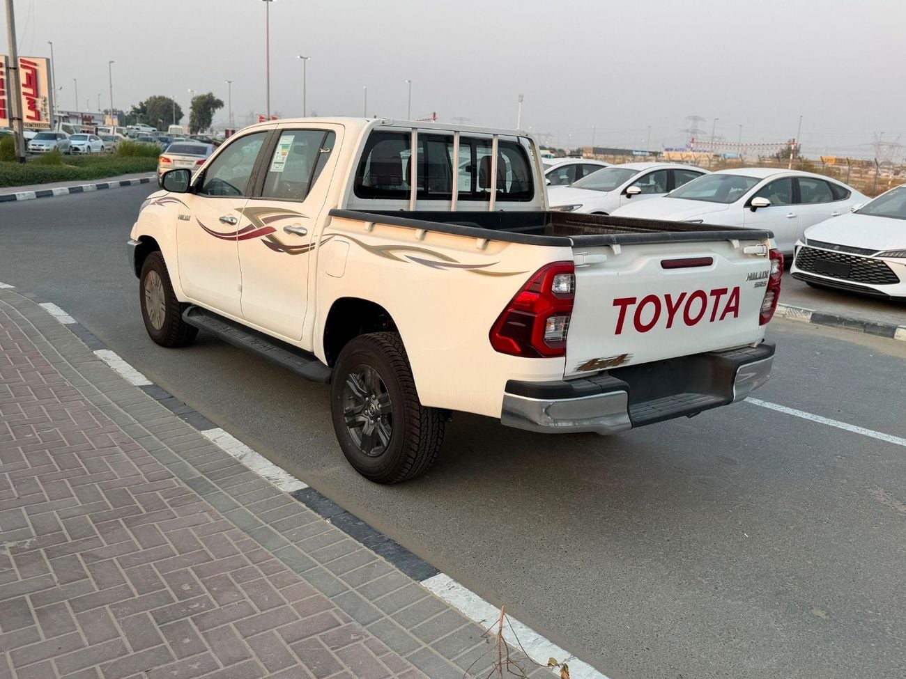 Toyota Hilux GLX Toyota Hilux 2.7 AT 2026 full option GCC  139,500