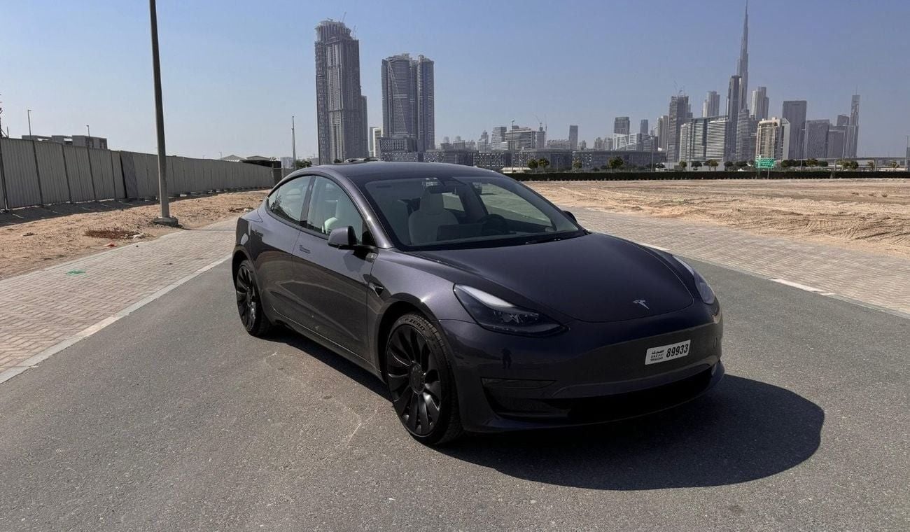 تسلا موديل 3