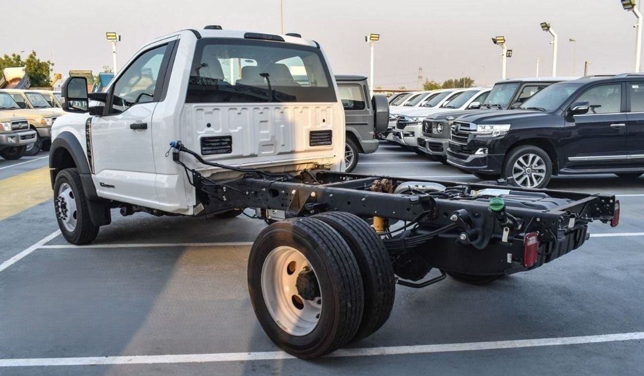 Ford F-550  2026 Ford F-550 Super Duty Chassis Cab | 6.7L Power Stroke Diesel | 330 HP | 4x4