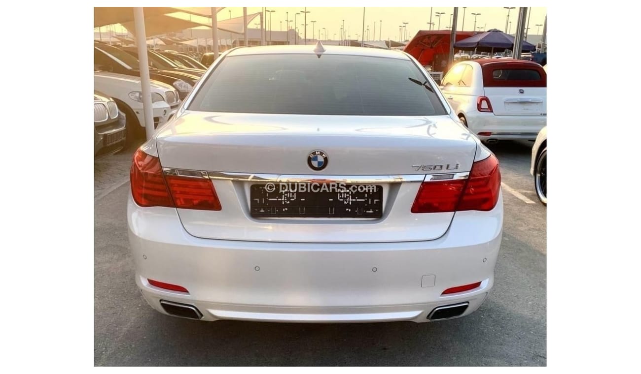 بي أم دبليو 750Li اكسكلوسيف