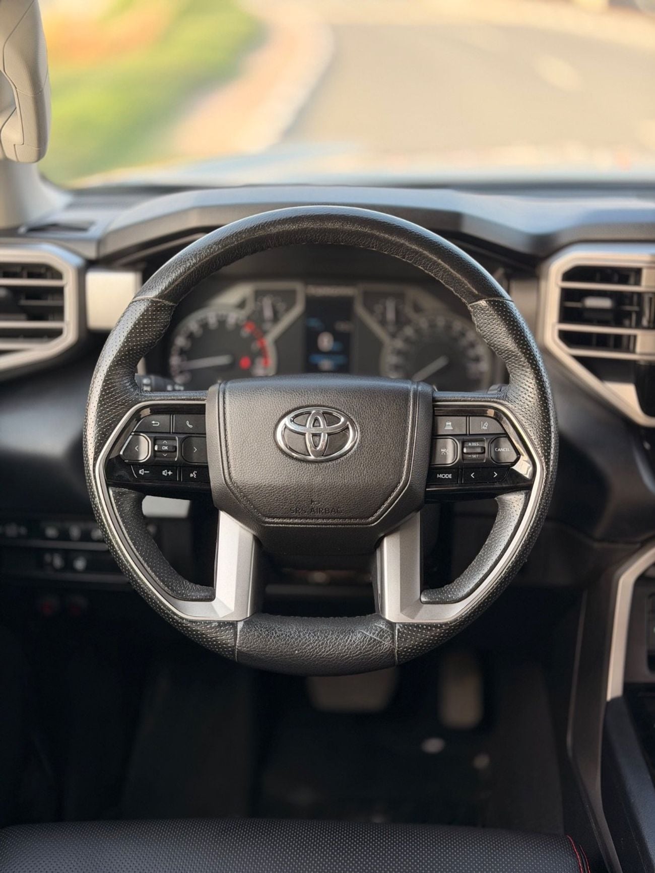 تويوتا تاندرا SR5 4WD Premium 2024