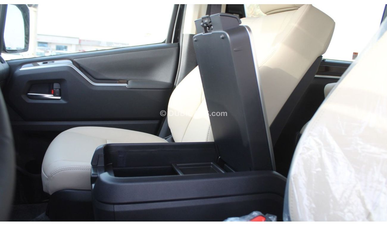 تويوتا جرافينا TOYOTA GRANVIA 2.8L WAGON 6 SEATS AT