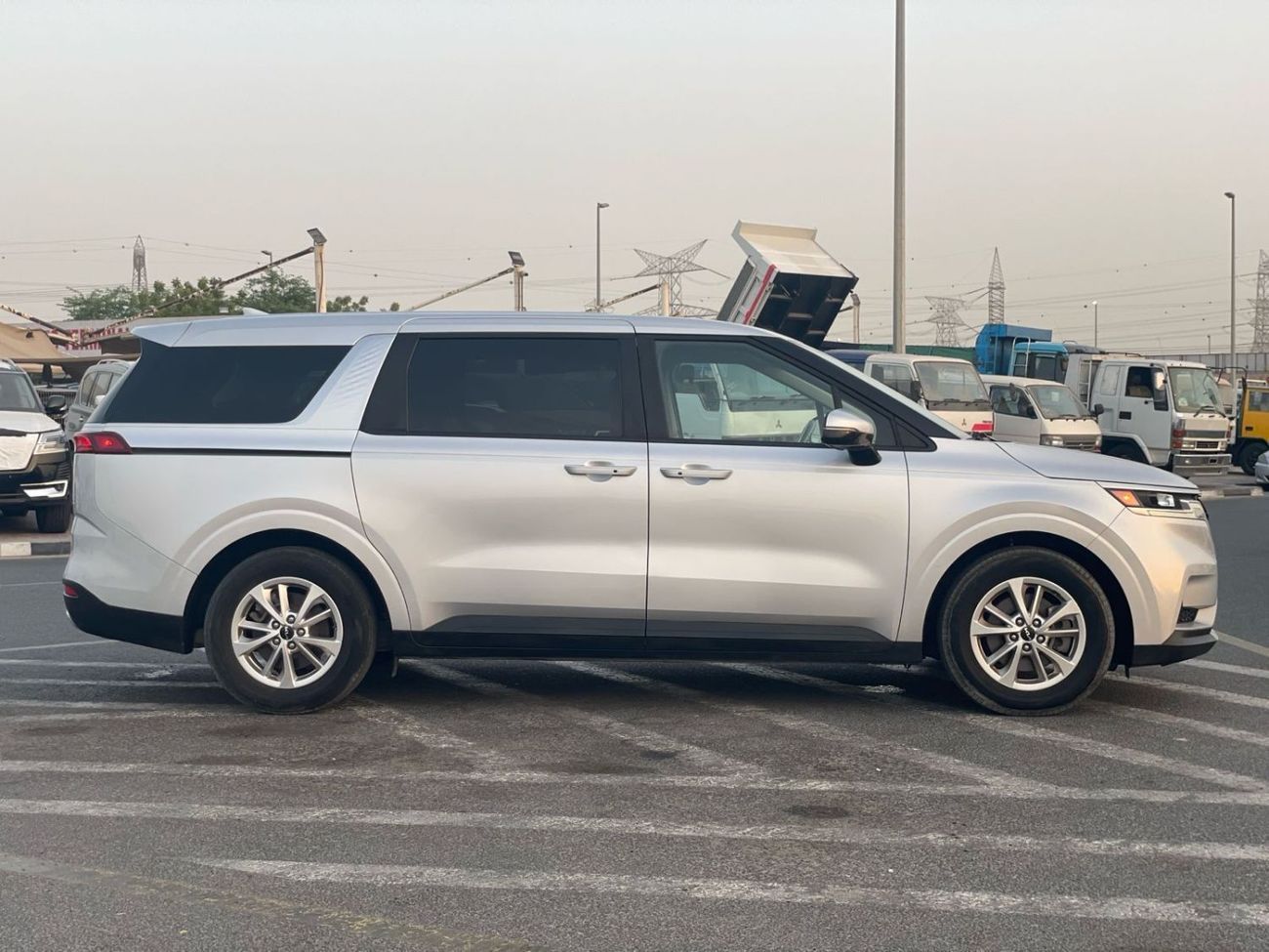 كيا كارنيفال 