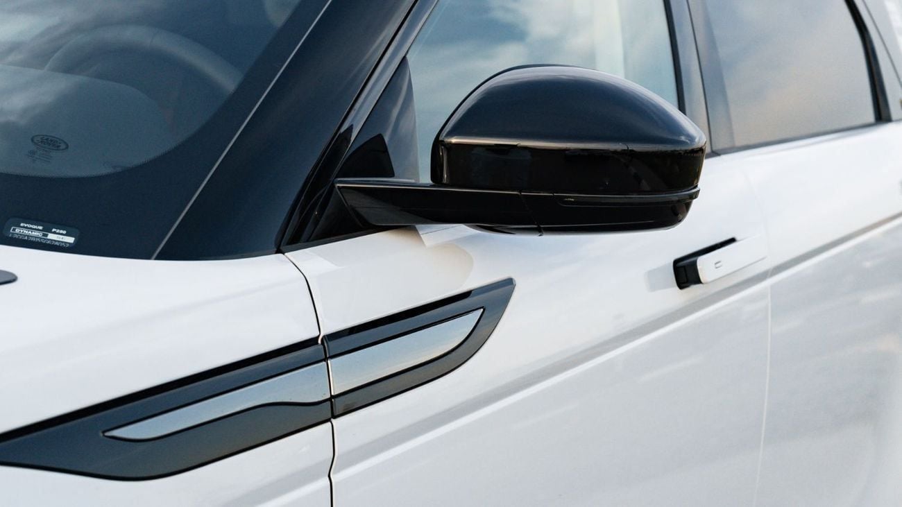 لاند روفر رانج روفر إيفوك 2025 | RANGE ROVER EVOQUE 249PS PREMIUM HONOR [ EXPORT ONLY ]