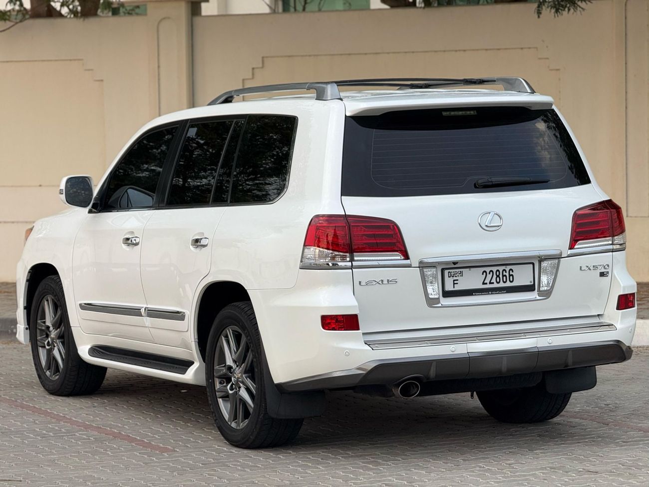 Lexus LX 570 Sport