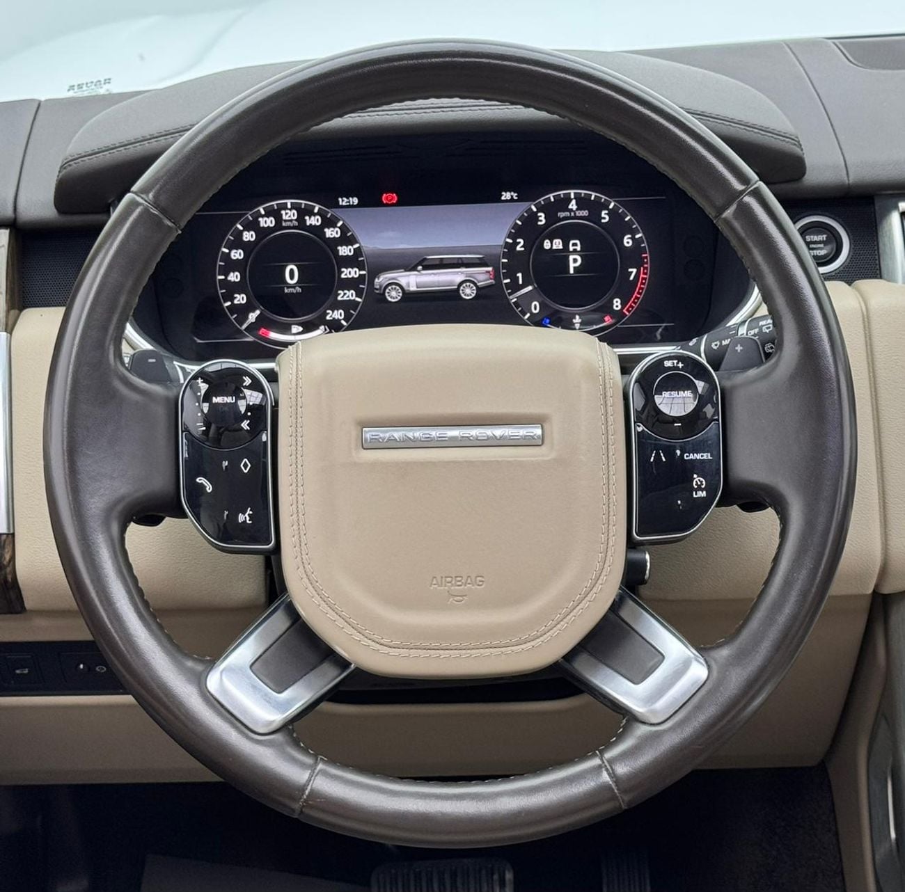 Land Rover Range Rover 2019 Range Rover Vogue HSE, 1 Year Warranty, Full Service History, Excellent Condition, GCC