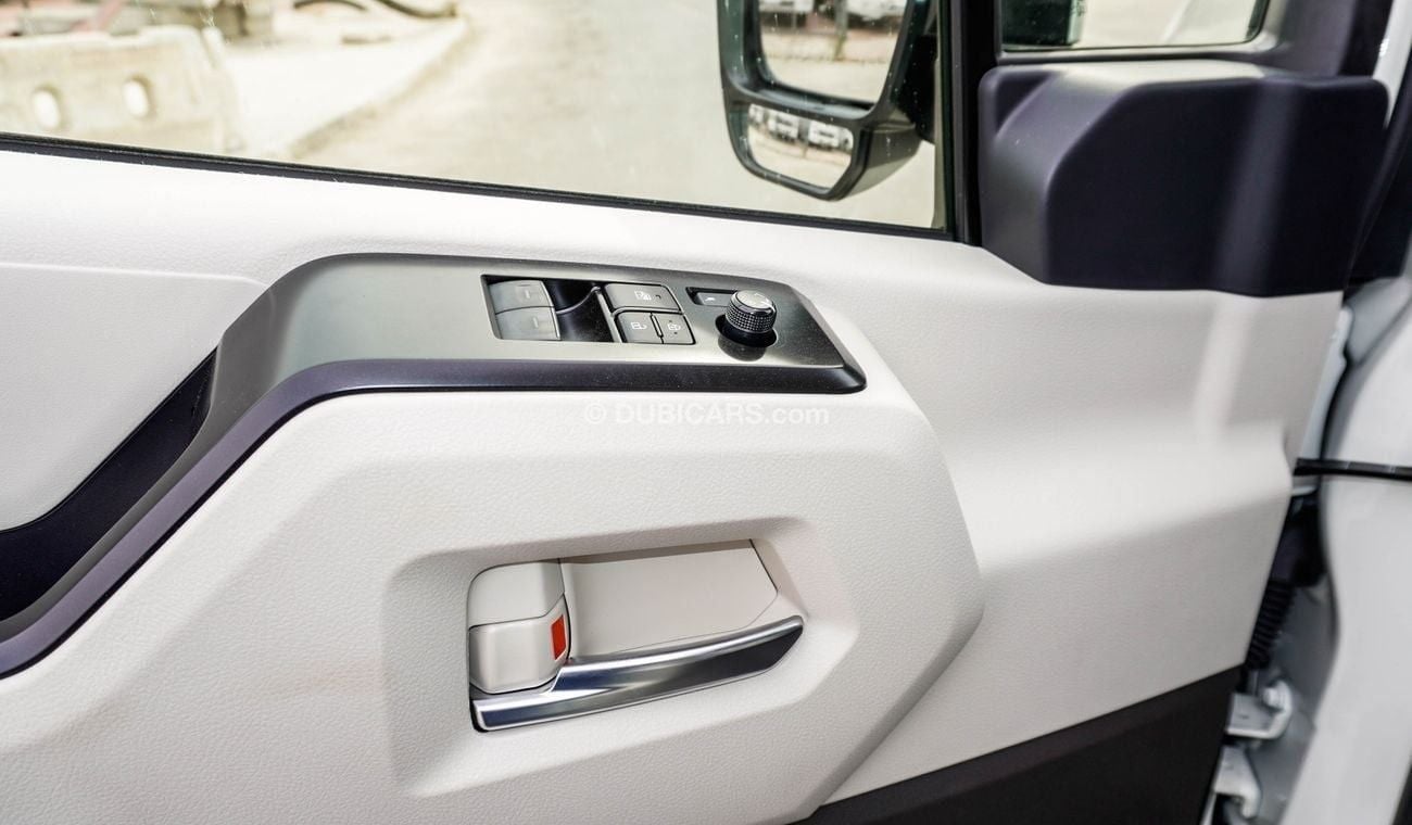 Toyota Hiace HIACE 3.5L PETROL V6 FULL OPTION GL