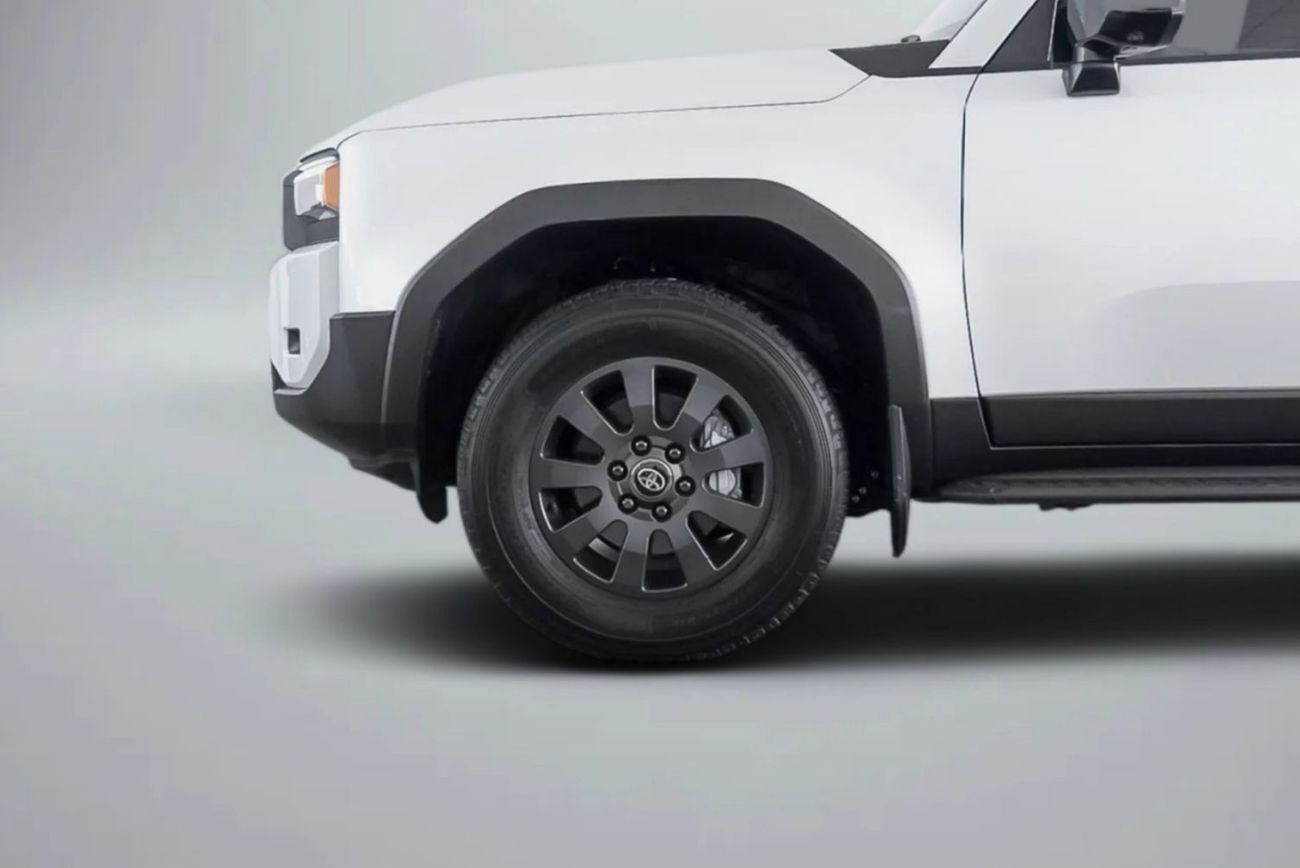 Toyota Prado Adventure Mono Tone 2.4T