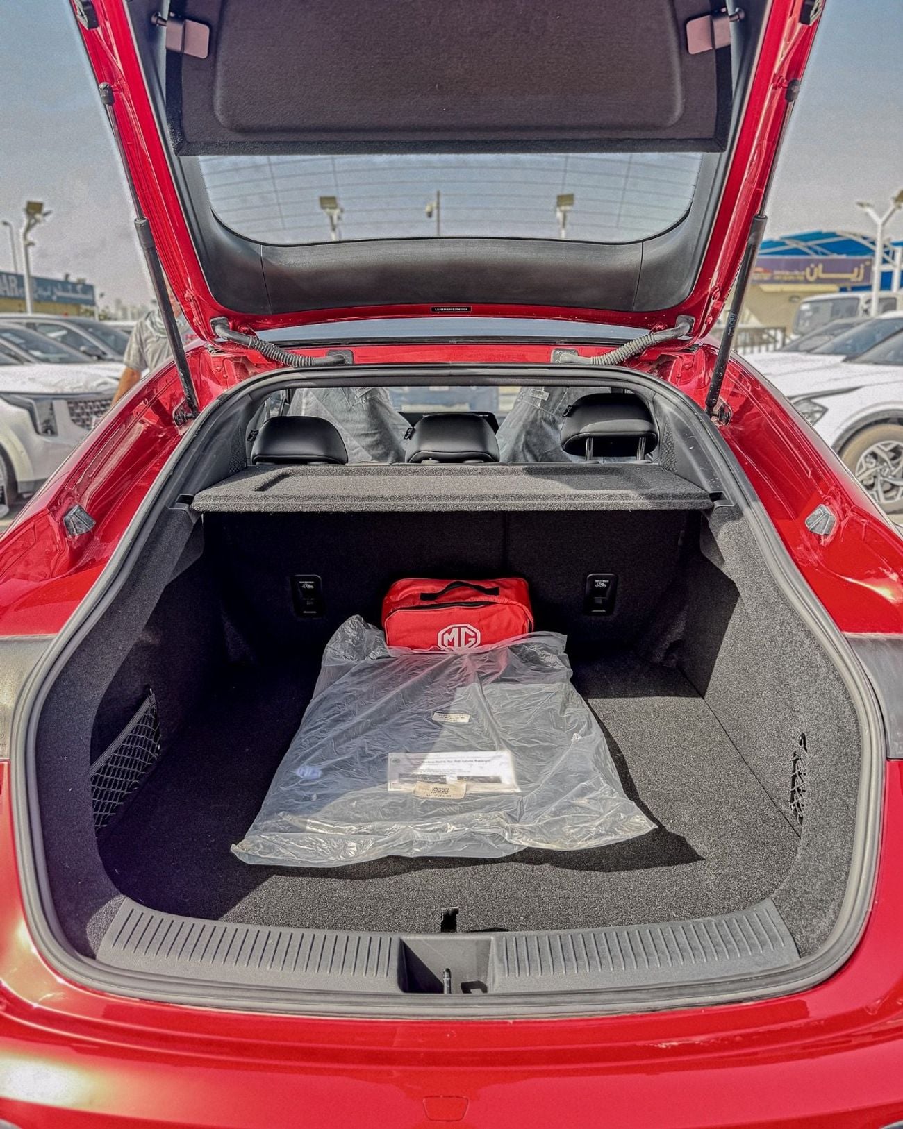 أم جي 7 - *MG 7 *1.5 TURBO* *2025   :*  - - *أهم المواصفات* : | - كراسي جلد سبور و كهربااء  - عدادات ديجيتل 