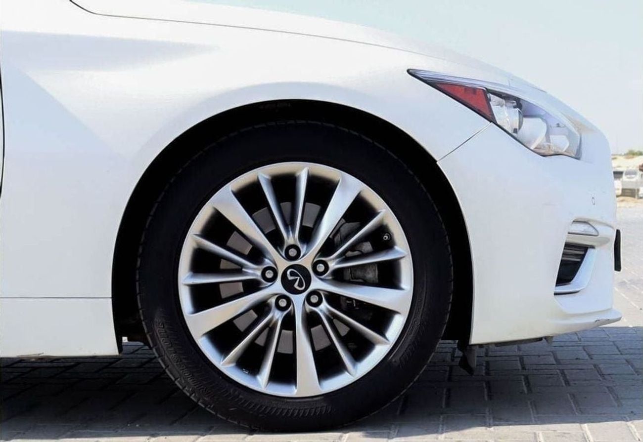 إنفينيتي Q50 إنفينيتي Q50 سبورت (V37) 2021، سيدان بأربعة أبواب، 3 لتر 6 أسطوانات بنزين، أوتوماتيكية، دفع خلفي