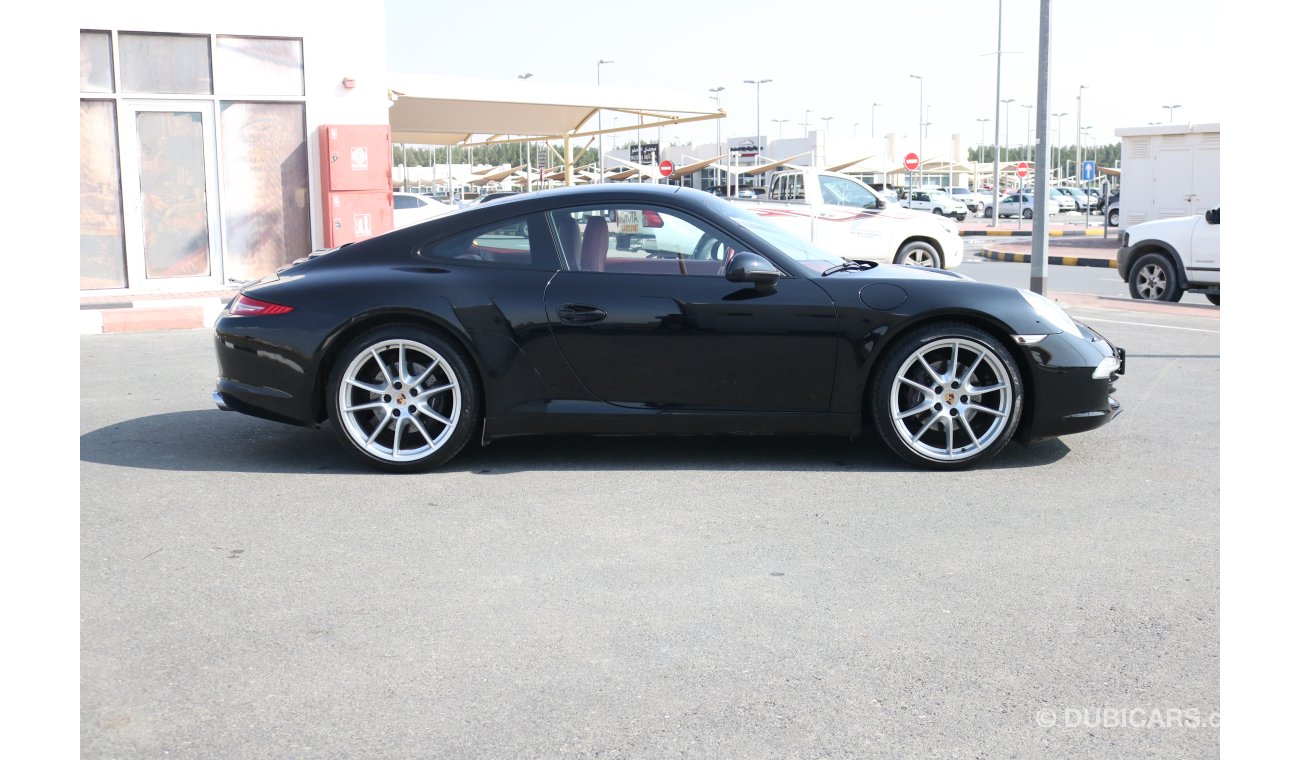 Porsche 911 CARRERA WITH GCC SPECS