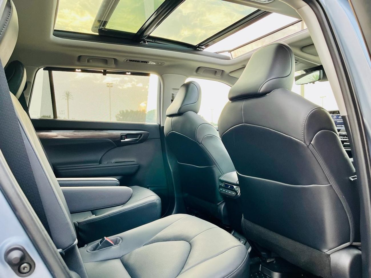 Used Toyota Highlander Limited Platinium 5 Camera with Panoramic