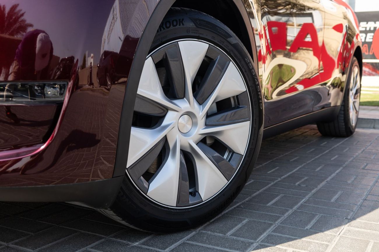 Tesla Model Y Long Range (AWD)