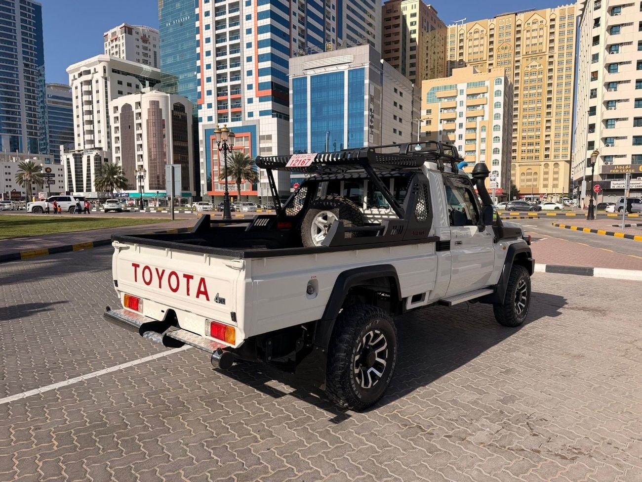 تويوتا لاند كروزر 