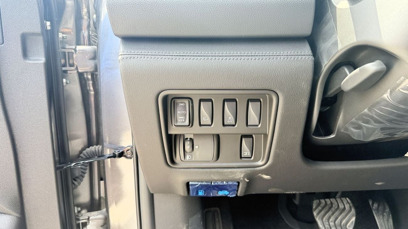 رينو كوليوس 2.5L Petrol 4WD 2025YM