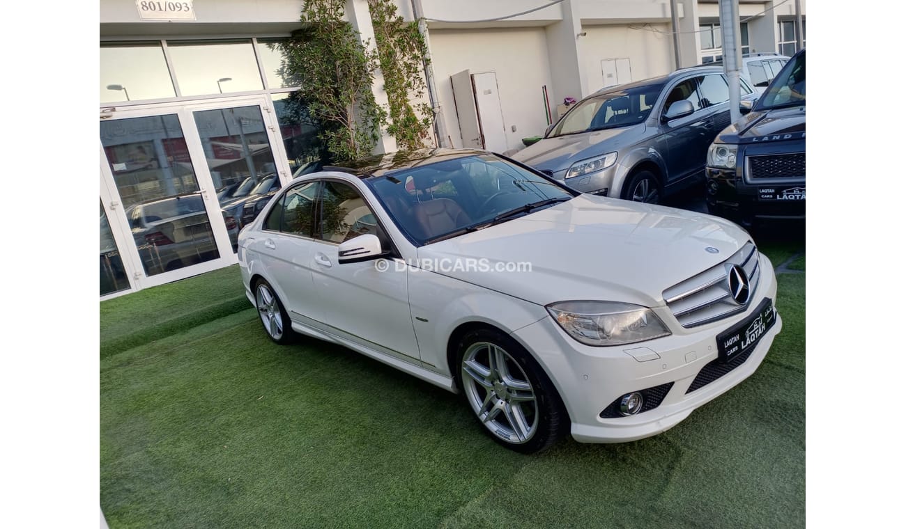 مرسيدس بنز C 300 خليجى موديل 2010 بانوراما جلد مثبت سرعة تحكم رنجات حساسات جناح بحالة ممتازة