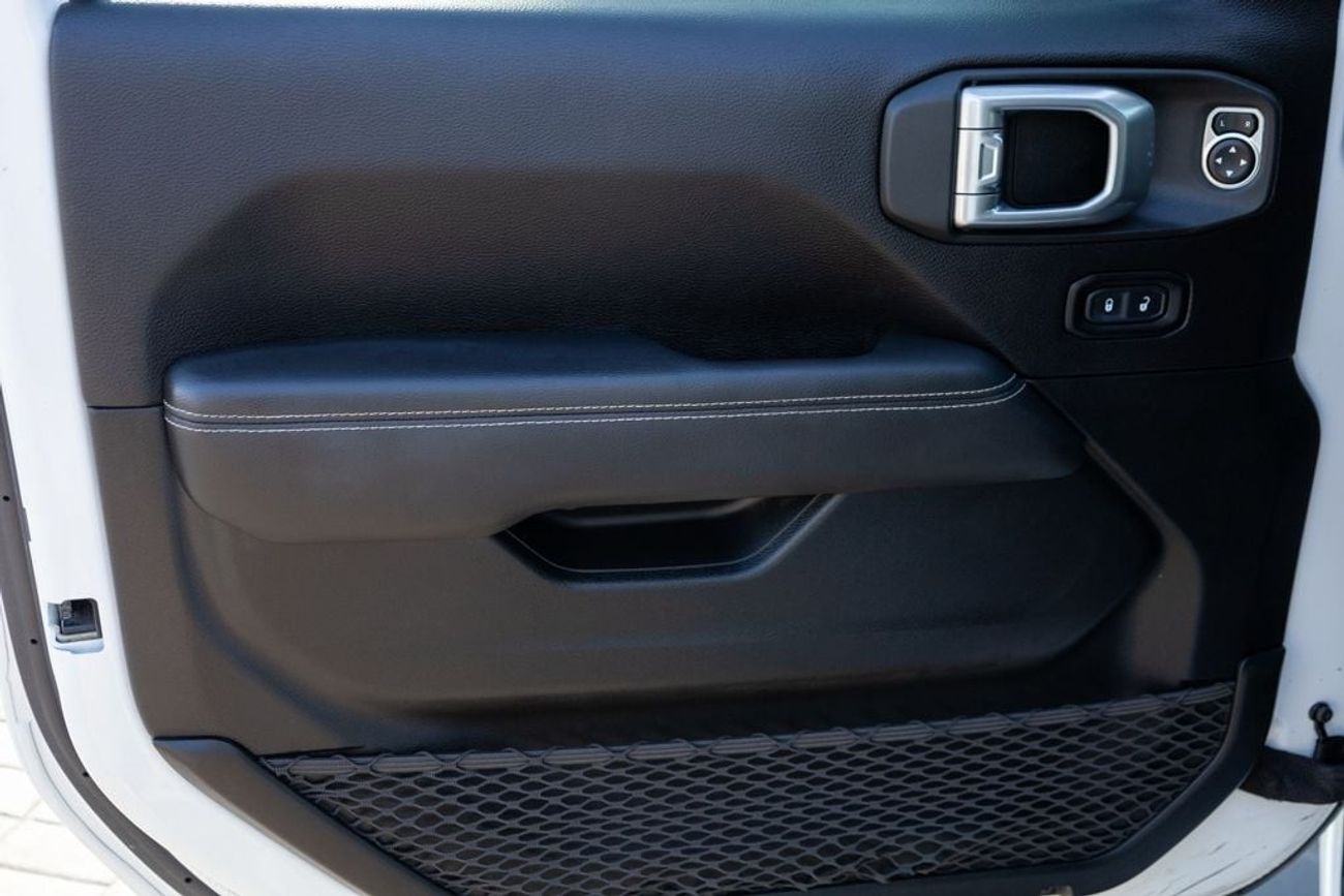 Jeep Wrangler Unlimited Sahara 3.6L