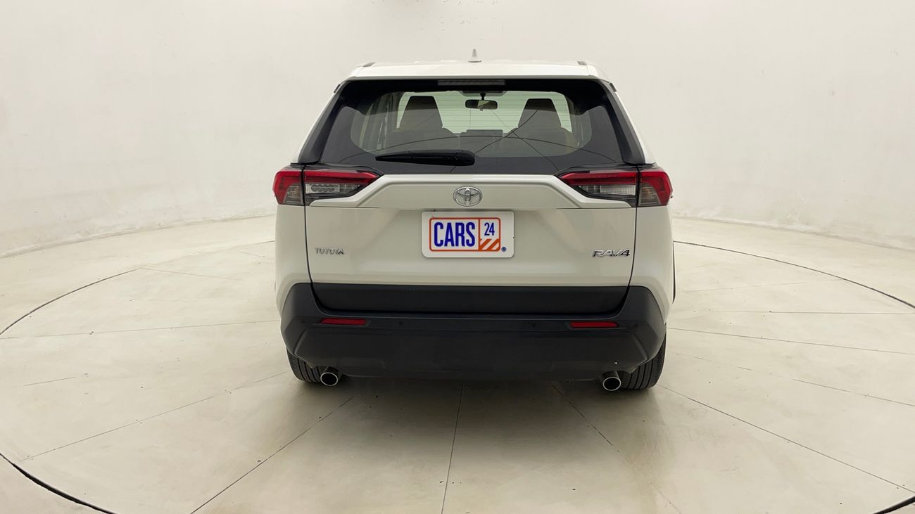 تويوتا راف ٤ EX 2.5 | بدون دفعة مقدمة | اختبار القيادة في المنزل