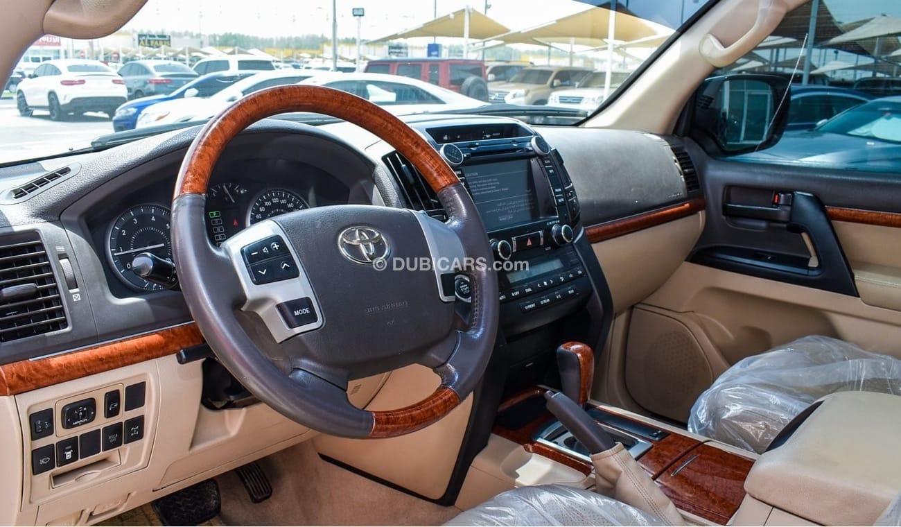 Toyota Land Cruiser GXR