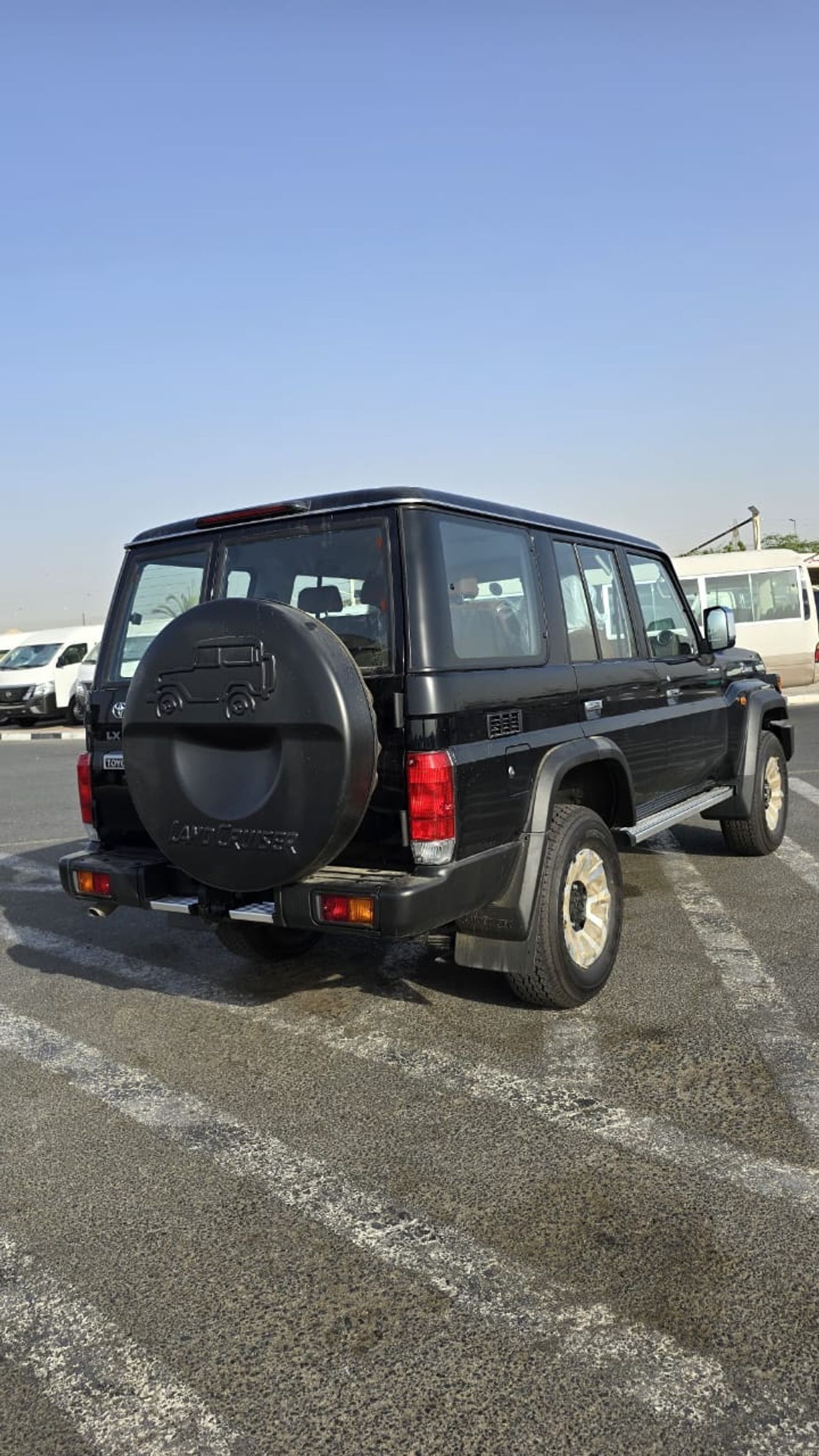 Toyota Land Cruiser 70 LX 4.0