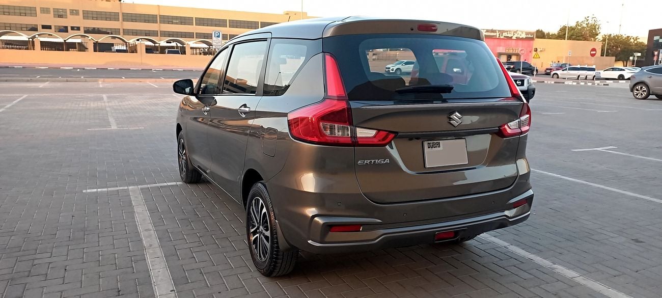 Suzuki Ertiga TOP OPTION 2024 GCC 7 SEATER (ACCIDENT FREE ORIGINAL PAINT PERFECT CONDITION)