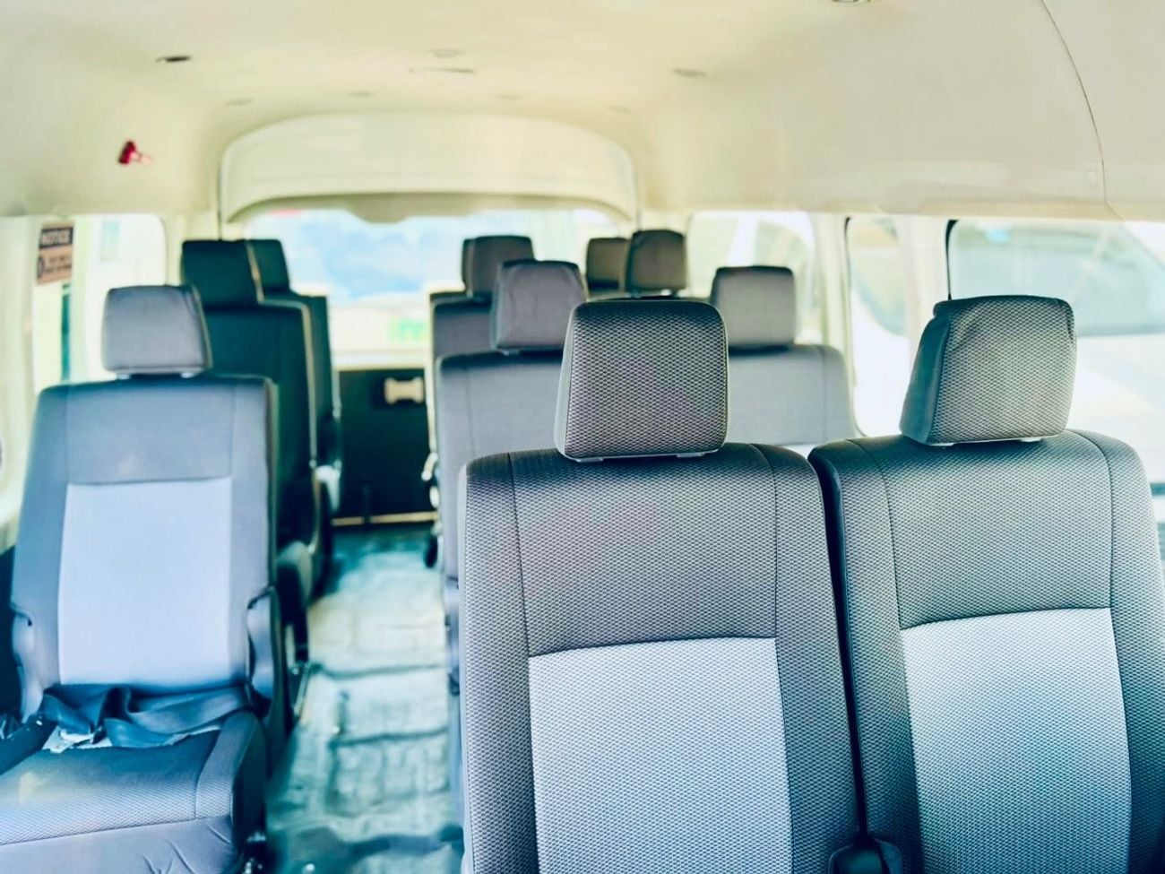 تويوتا هاياس Toyota Hiace Hiroof 3.5L cylinder 6 Petrol Manual