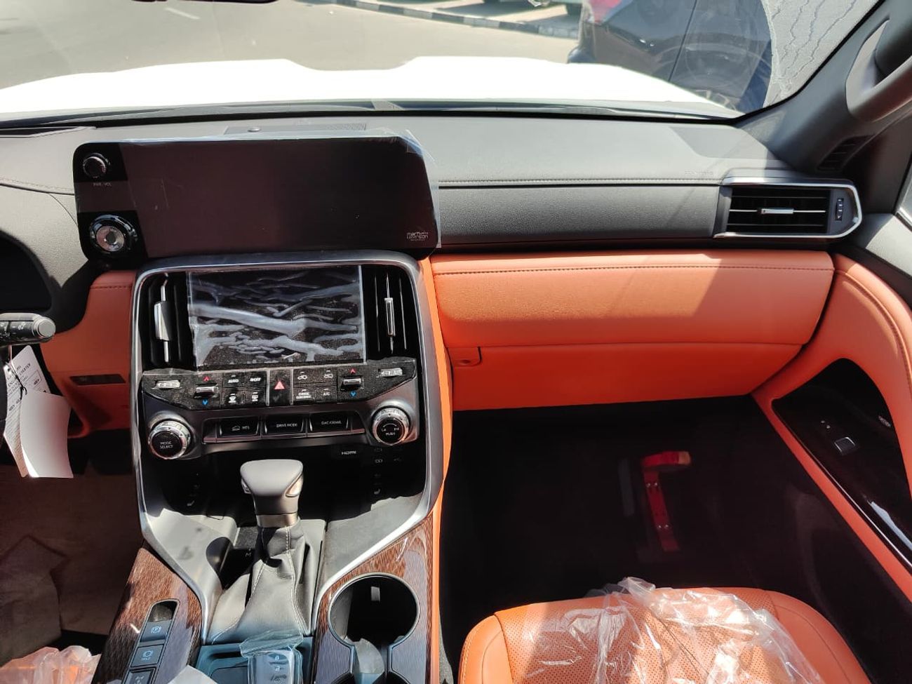 Lexus LX 600 Lexus LX 600 VIP 3.5L LX 600 VIP 2025 Black