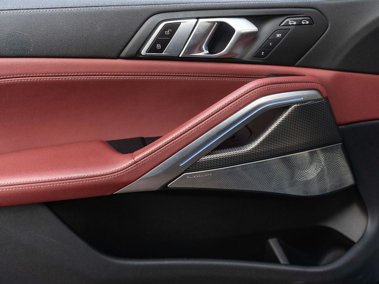 بي أم دبليو X6 xDrive40i Luxury M Sport Package 3.0L