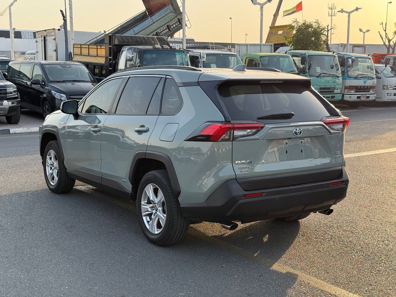 Toyota RAV4 XLE 2.5L 2021 TOYOTA RAV4 XLE HYBRID 4x4 FULL OPTIONS IMPORTED FROM USA