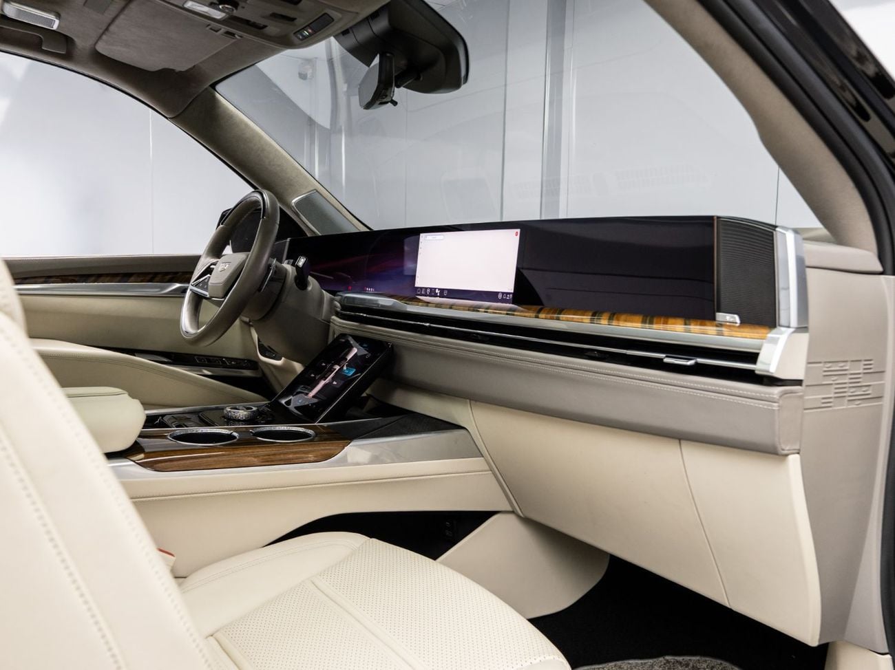 Cadillac Escalade 2025 Cadillac Escalade Black Edition, 6.2 Supercharged V8, AWD, 682bhp, 10 Speed Automatic