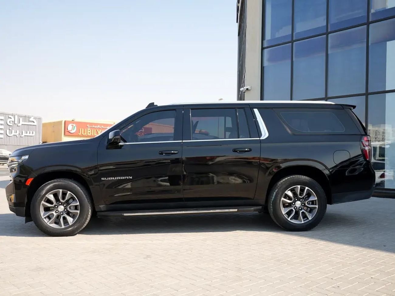 Chevrolet Suburban LT GCC Specs